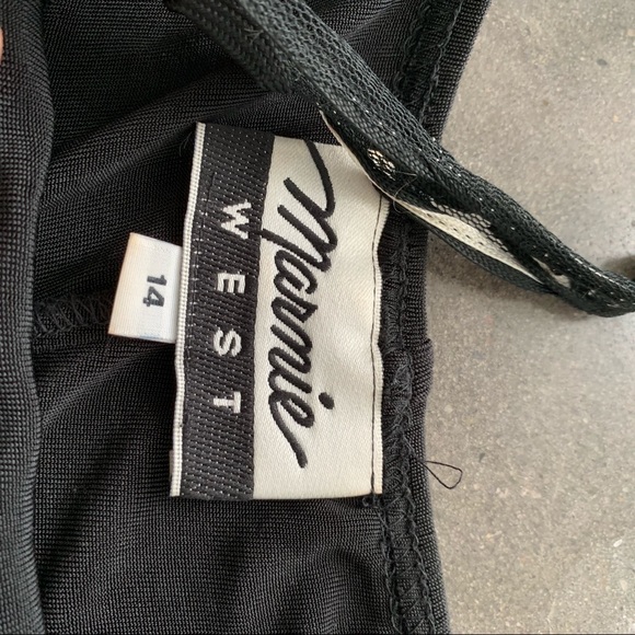 ❌SOLD❌Vintage 90s Little Black Skater Dress - Picture 5 of 5